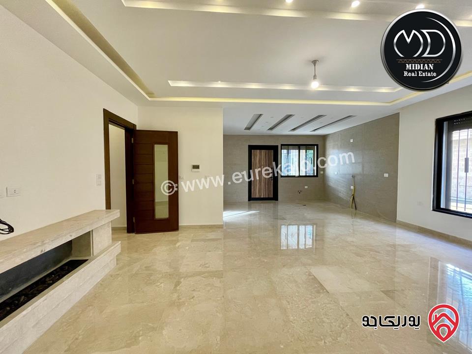 شقق طابقية جديدة للبيع حي الصحابة مساحات 240م 4 نوم تشطيبات و ديكورات فاخرة