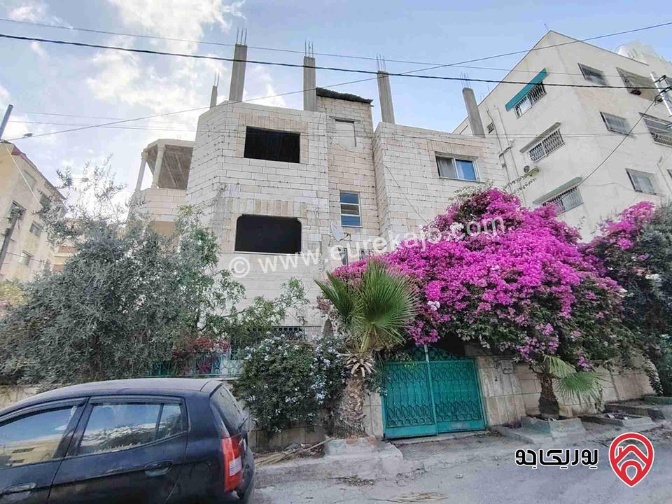 عمارة 3 طوابق على أرض 500م للبيع في الزرقاء - جبل طارق