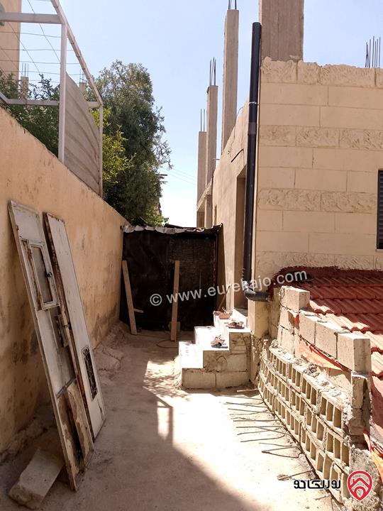 بيت مساحة 186م على أرض 309م للبيع في عمان - اسكان صالحية العابد البيت ع درج وليس شارع 