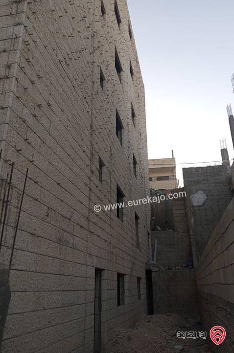 عمارة عظم على أرض 570م للبيع في عمان - منطقة أم نوارة ، بالقرب من روضة المثالية الإسلامية