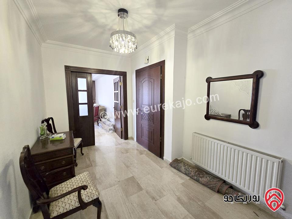 شقة مفروشة فخمة مساحة 210 متر طابق ثاني للإيجار في عمان - الرابية