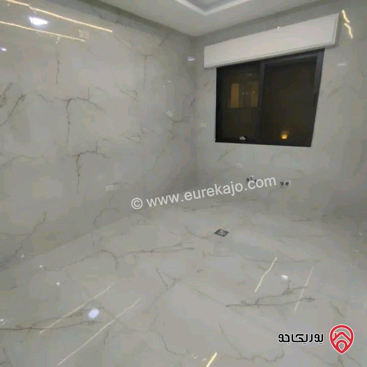 شقة مساحة 161م طابق أول للبيع في عمان - البنيات