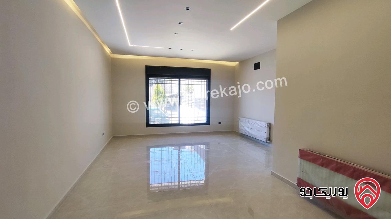 شقة ارضية جديدة مساحة 210م داخلي و 140م خارجي للبيع في عمان - تلاع العلي