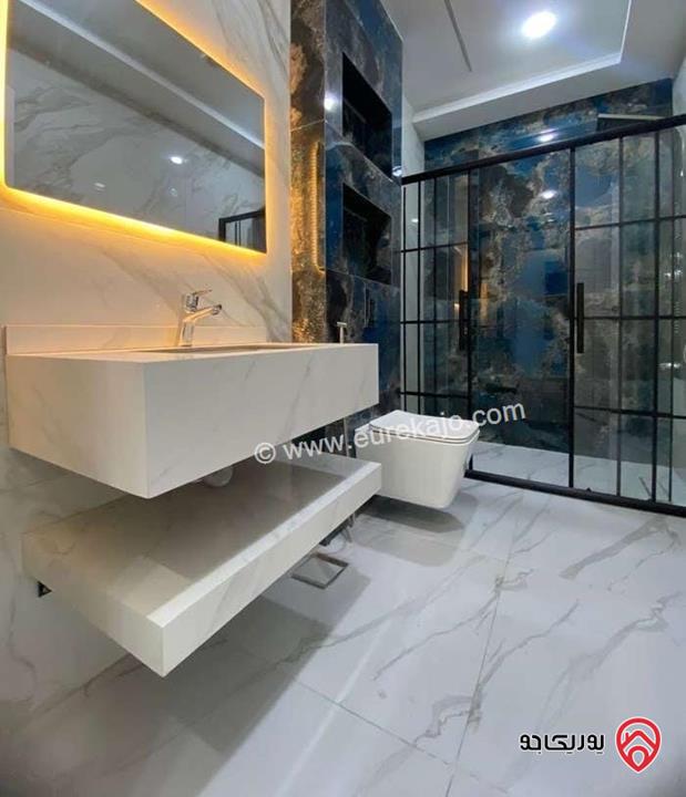 شقة فارغة لم تسكن مساحة 180م داخلي و 100م داخلي للايجار في عمان - طريق المطار