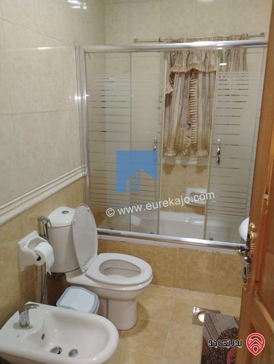 شقة أرضية طابقية مميزة للبيع في عمان - خلدا قرب الموفنبيك ومطعم ورد 207م مع حديقة وترسات 245م