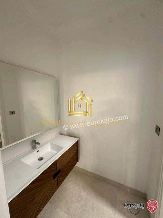 شقة دوبلكس مساحة 270م داخلي و 180م خارجي للإيجار في عمان - الصويفية