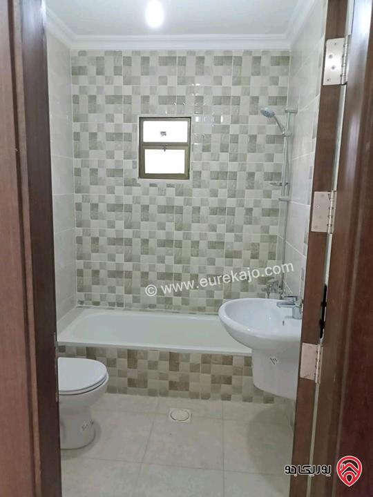 شقة طابق أول مساحة 150م للبيع في الزرقاء - البتراوي