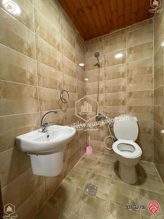 شقة دوبلكس فاخرة طابق ثالث مساحة 220م للايجار في عمان - الرابية