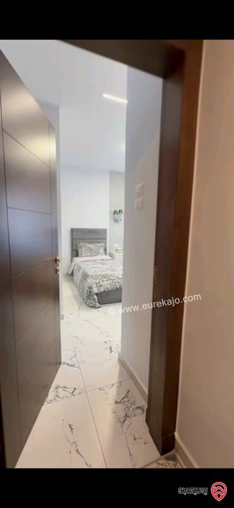 شقة طابق ثاني مساحة 205م للبيع في عمان - خلدا