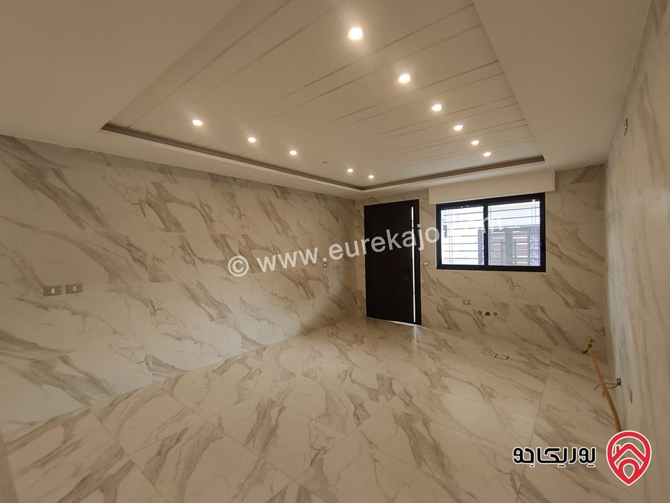  شقق جديدة مساحة 240م للبيع في عمان - حي الصحابة رجم عميش  