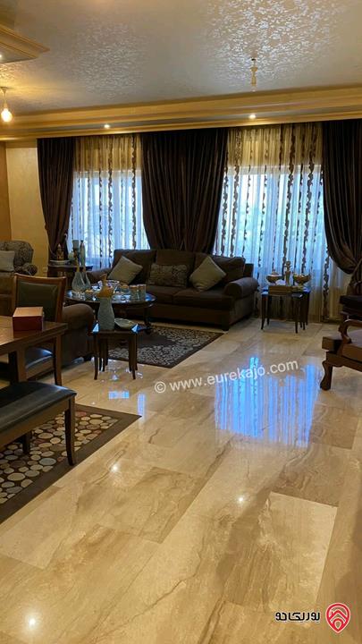 شقة طابق اول مساحة 255م للبيع في عمان - تلاع العلي