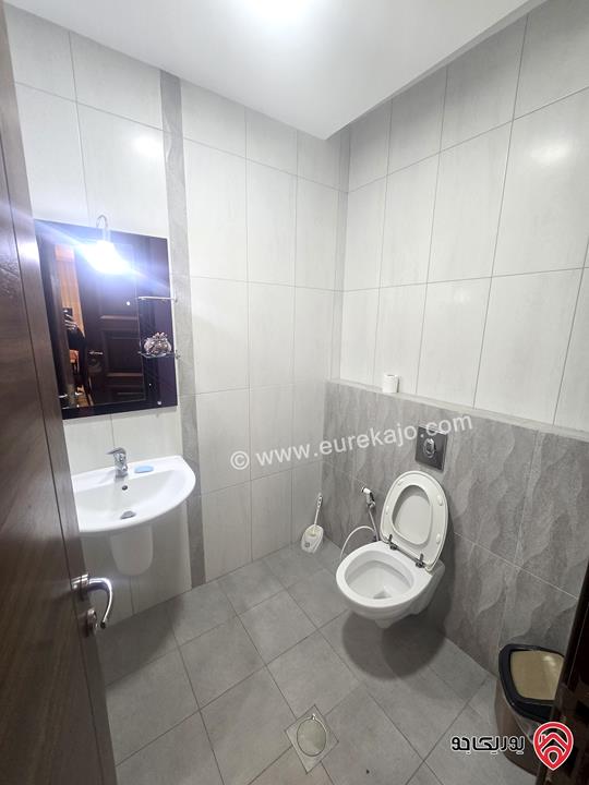 شقة مفروشة طابق ثاني مساحة 140م للإيجار في عمان - الرابية