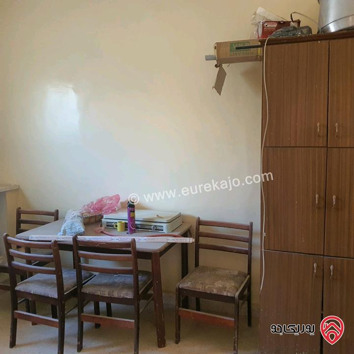 قطعة أرض مساحة 594م عليها بيت طابقين للبيع في البحر الميت جوفة الكفرين 