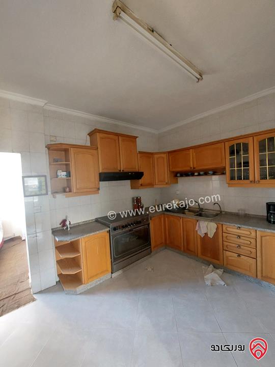 شقة طابق ثالث مساحة 192م للبيع في عمان - ضاحية الرشيد