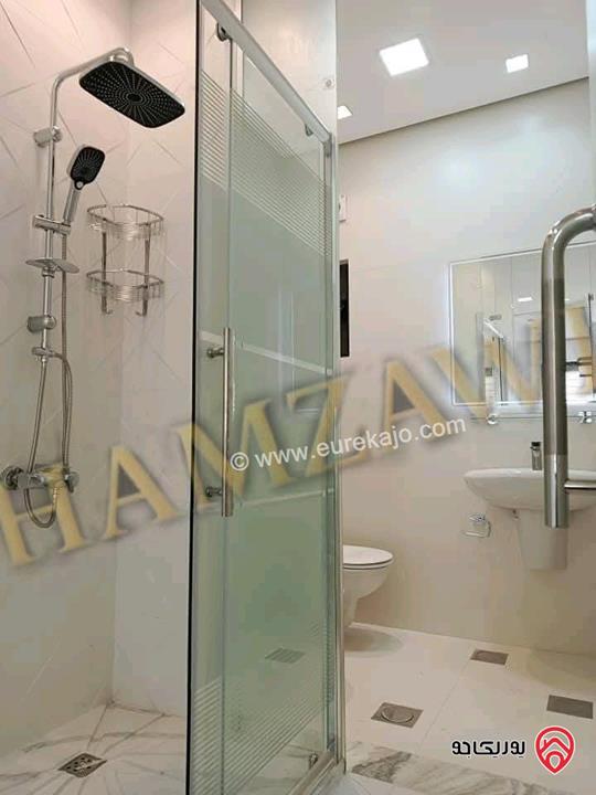 شقة دوبلكس أرضية مساحة 300م داخلي و 250م خارجي للايجار في عمان - حي الصحابة 