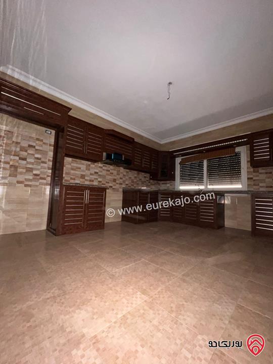 شقة شبه أرضية مساحة 190م للايجار في عمان - خلدا