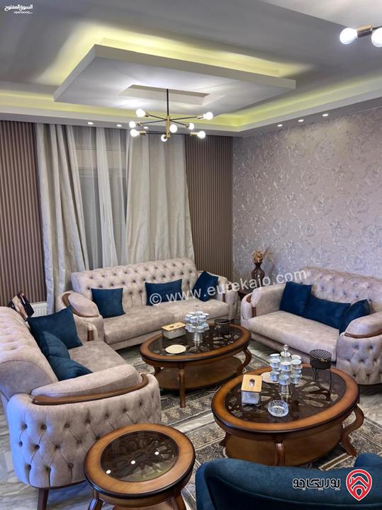 شقة فاخرة طابق ثالث مساحة 190م للبيع في عمان - خلدا