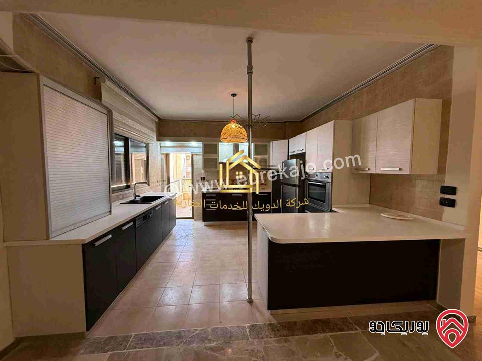 شقة فارغة طابق ثالث مساحة 195م للإيجار في عمان - دير غبار 