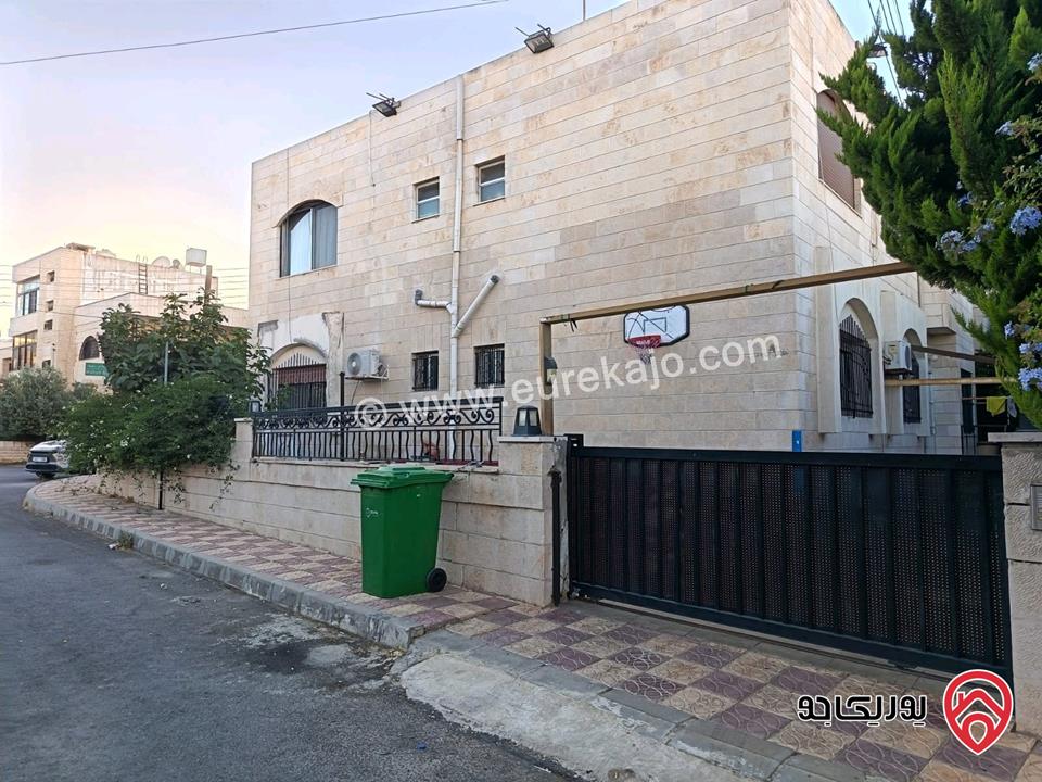 بيت متلاصق مساحة 400م على أرض 370م للبيع في عمان - أجمل مناطق الجندويل