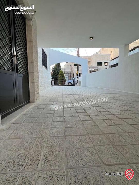 فيلا مساحة 580م على أرض 750م للايجار في عمان - ضاحية الرشيد