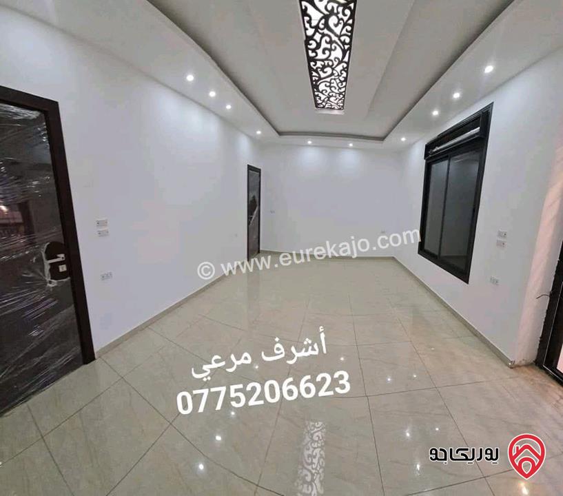 شقة مساحة 120م طابق أول للبيع اقساط بدون بنوك في الزرقاء الجديدة