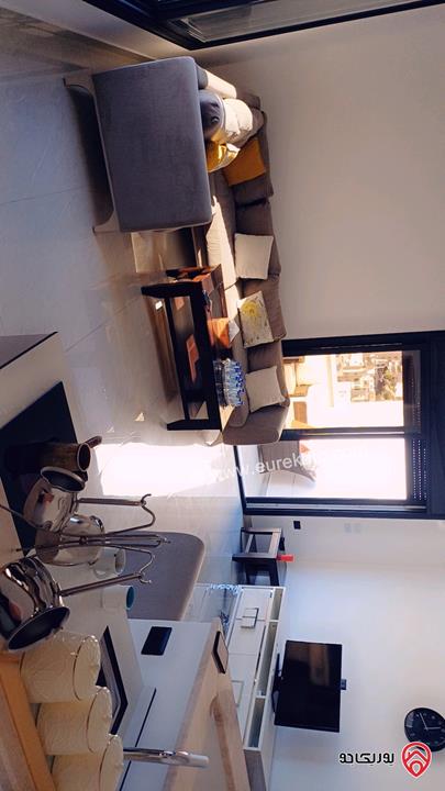 شقة طابق أخير مع روف دوبلكس مساحة 350م للبيع في عمان - خلدا قرب مدارس ساندس 