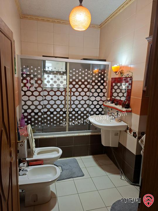 فيلا مساحة 218م على أرض 406م للبيع في الزرقاء - مدينة الشرق