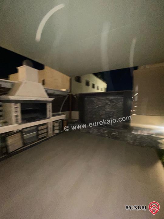 شقة طابق ارضي مساحة 200م داخلي و 200م خارجي للبيع في عمان - طريق المطار خلف جامعة البتراء