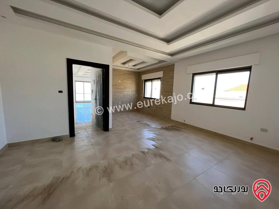 شقة طابق ثاني مساحة 159م للبيع في عمان - ابو نصير