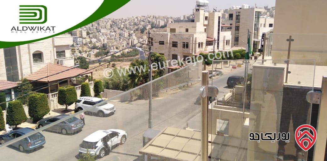 فيلا للبيع في عمان - عبدون مساحة البناء 450م ومساحة الارض 400م ومساحة الحديقة 50م