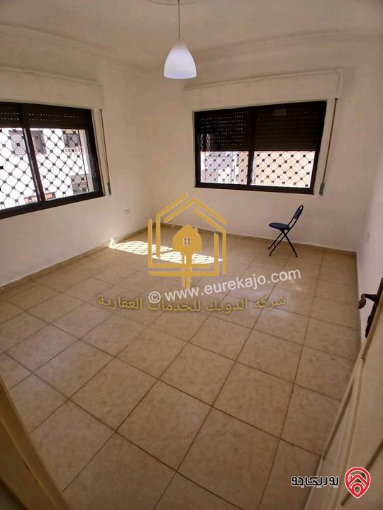 شقة فارغة طابق ثانى مساحة 100م للإيجار في عمان - ضاحية الرشيد 