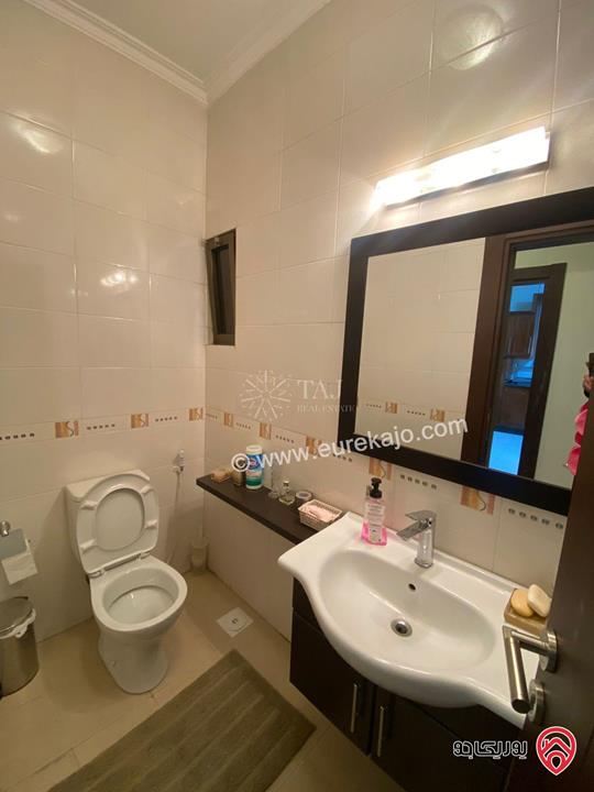 شقة مفروشة فاخرة طابق ثالث مساحة 204م للبيع أو للايجار في عمان - عبدون