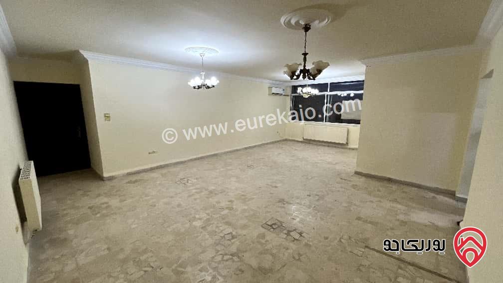 شقة طابق خامس مساحة 115م للبيع في عمان - الرونق قريبة من الدوار الثامن  