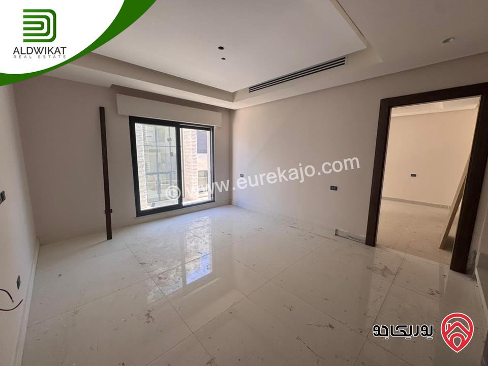 فيلا متلاصقة للبيع في عمان - عبدون مساحة الارض 400م ومساحة البناء 500م موقع مميز