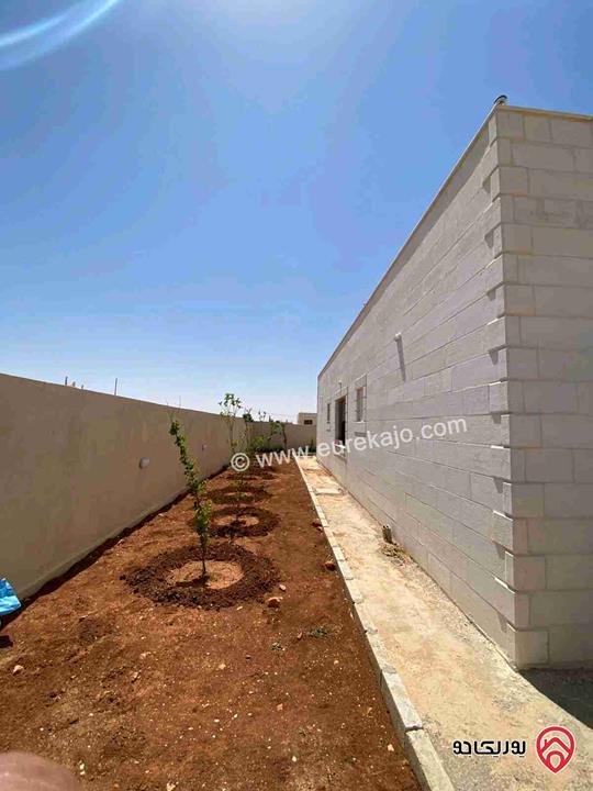 بيت مستقل مميز مساحة 238م على أرض 500م للبيع في عمان - منطقة شارع المطار بالقرب من جامعة الإسراء 