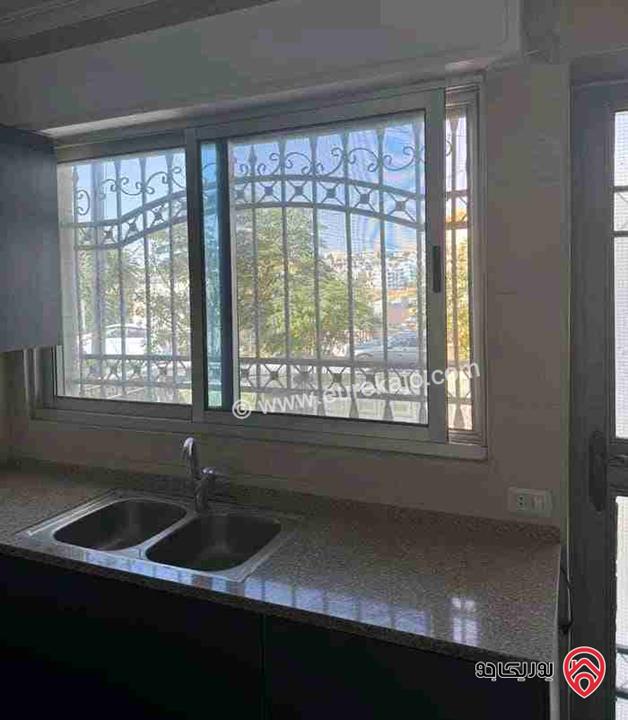 شقة مساحة 180م طابق أرضي معلق للايجار في عمان - خلدا