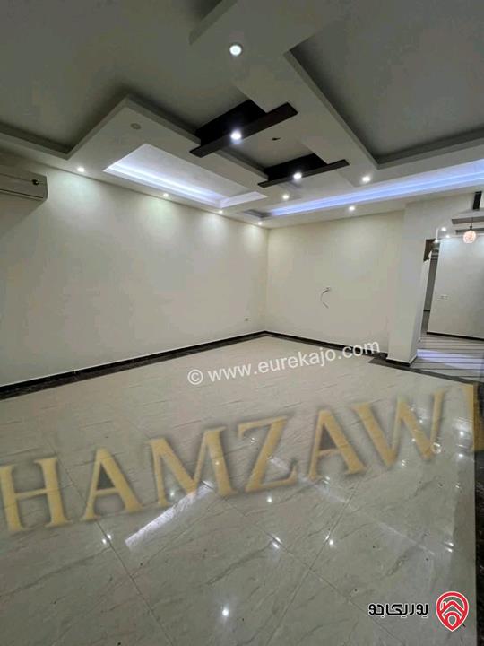 شقة سوبر ديلوكس مساحة 175م داخلي و 150م خارجي للايجار في عمان - طريق المطار 