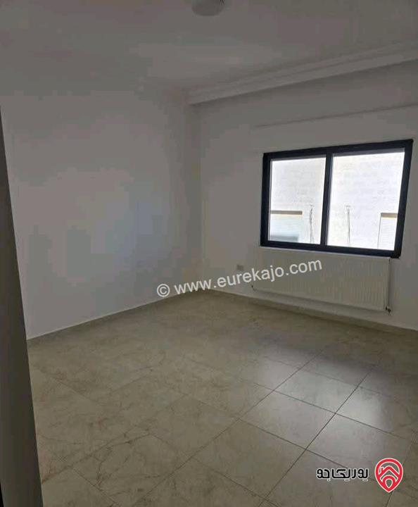 شقة فارغة أرضية مساحة 200م للايجار في عمان - دابواق 