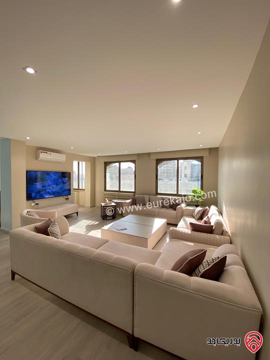 شقة طابق ثالث مع روف فاخرة جدا مساحة 380م للبيع في عمان - خلدا