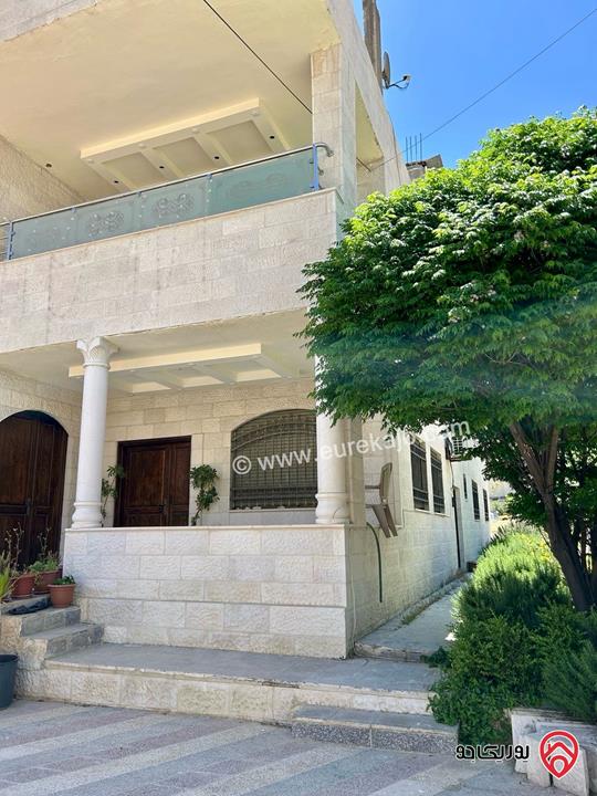 فيلا مساحة 500م على أرض 564م للبيع في عمان - حي الحويان بالقرب من قصر الحويان شارع الحرية 
