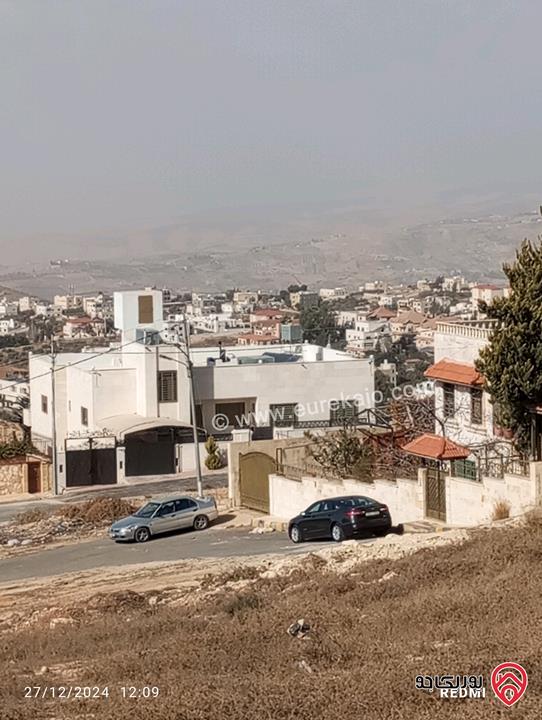 فيلا 200م على أرض 1دنم للبيع في عمان - ناعورام القطين يقبل عقار جزء من الثمن