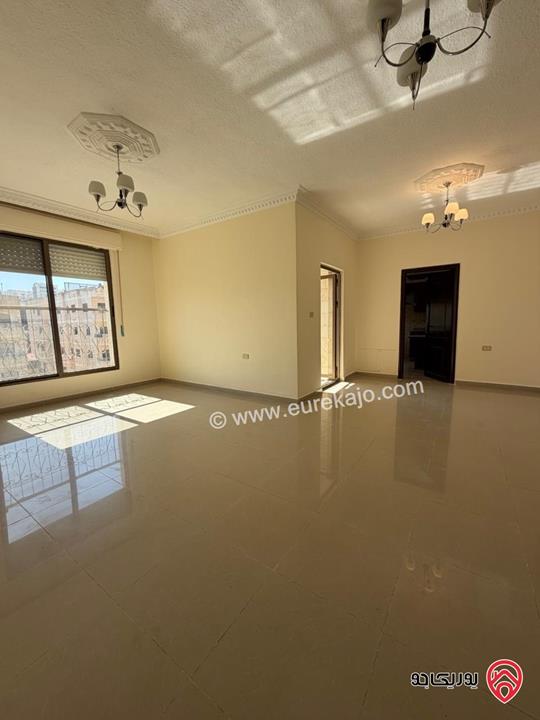 شقة ديلوكس ‏طابق ثالث مساحة 130م للبيع في عمان - الجبيهة