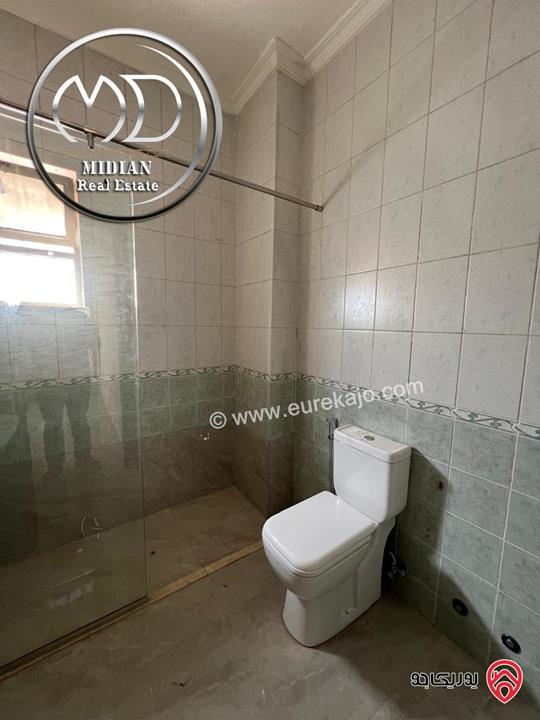 شقة ارضية للبيع في عمان - ضاحية الرشيد مساحة 170م مع ترس 80م تشطيبات سوبر ديلوكس بسعر مميز