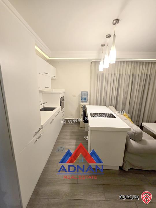 استديو مفروش مساحة 65م طابق ثاني مميز للإيجار السنوي في عمان - دير غبار