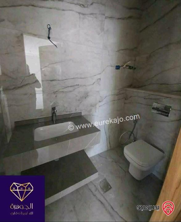 عرض خاص طابق اخير مع روف دوبلكس مساحة 210م فاخر لم يسكن للبيع في عمان - خلدا 