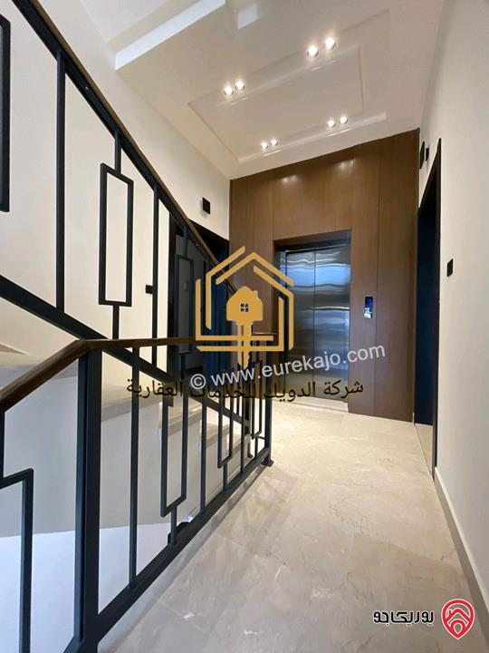 شقة جديدة لم تسكن طابق ارضي مساحة 165م داخلي و 150م خارجي للايجار في عمان - حي الصحابة 