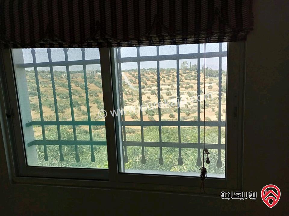 مزرعة زيتون مساحة الأرض 8 دونم و 300م و البناء مساحة 100م للبيع في السلط