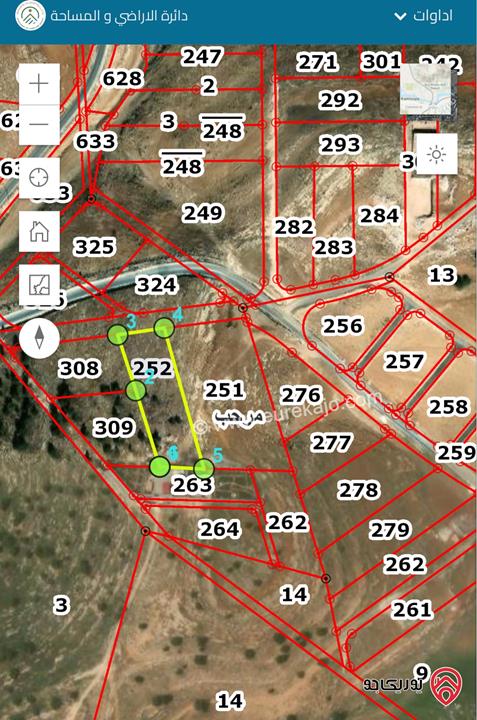 قطعة ارض مساحة 4 دونم و 942م للبيع في الزرقاء منطقة مرحب حوشان