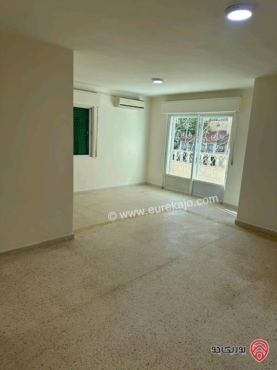 شقة فارغة طابق ارضي مساحة 120م للايجار في عمان - الرابية 