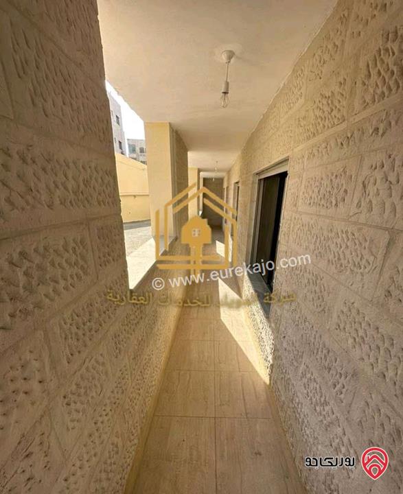 شقة فارغة شبه ارضية مساحة 130م للايجار في عمان - ام السماق 